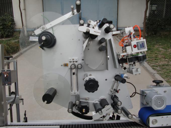 වාහක මෝටරය එච්වයි සන්නාම වෑල් ලේබල් කිරීමේ යන්ත්‍රය, ඉලෙක්ට්‍රොනික උපකරණ සඳහා 7 වන බැටරි ලේබල් ස්ටිකර් යන්ත්‍රය