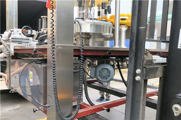 වටකුරු බෝතල් රොටරි ස්ටිකර් ලේබල් කිරීමේ යන්ත්‍ර උපකරණ ick ණකම mm 30 මි.මී.