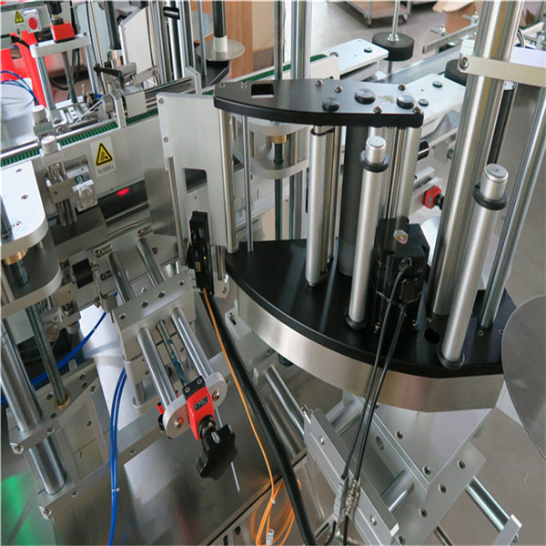 ස්වයං මැලියම් ස්ටිකර් ඕවල් බෝතල් ලේබල් කිරීමේ යන්ත්‍රය අභිමතකරණය කළ තත්වය