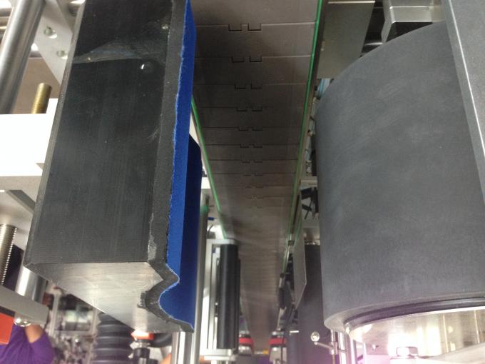 ප්ලාස්ටික් / වීදුරු වටකුරු බෝතලය සඳහා ස්වයංක්‍රීය ස්ටිකර් ලේබල් අයදුම්කරු