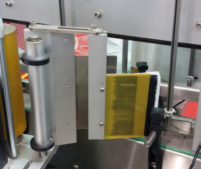 ස්වයංක්‍රීය බෝතල් ලේබල් ඩබල් සයිඩ් ස්ටිකර් ලේබල් කිරීමේ යන්ත්‍රය මලු සඳහා නැගී සිටීම