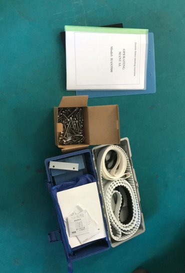 චතුරස්රය / වටය / පැතලි බෝතලය සඳහා අධිවේගී ද්විත්ව පැති ස්ටිකර් ලේබල් කිරීමේ යන්ත්රය