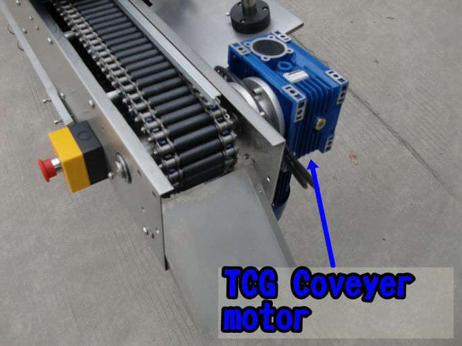 චීනය උසස් තත්ත්වයේ බුද්ධිමත් පාලක මුඛ දියර බෝතල් සැපයුම්කරු සඳහා ස්වයං මැලියම් ස්ටිකර් වෑල් ලේබල් කිරීමේ යන්ත්‍රය