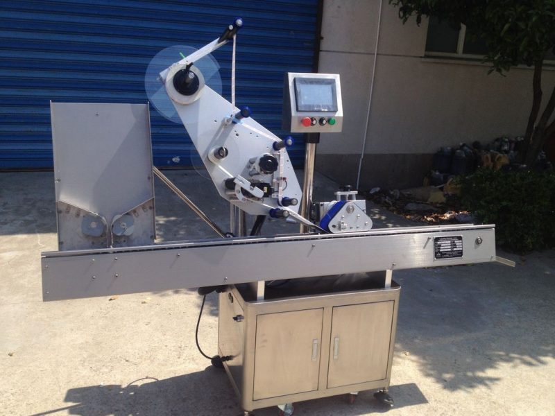 චීනය කුඩා පෙනිසිලින් බෝතල් ලේබල් ස්ටිකර් සැපයුම්කරු සඳහා ස්වයංක්‍රීය වෑල් ලේබල් කිරීමේ යන්ත්‍රය