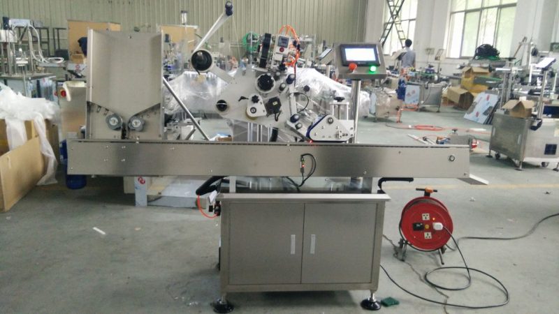 චීනය අධිවේගී කුඩා රවුම් කෑන් ලේබල් මැලියම් යන්ත්‍රය, ආලේපන සැපයුම්කරු සඳහා අක්ෂි කළු බෝතල් ලේබල් ස්ටිකර් යන්ත්‍රය