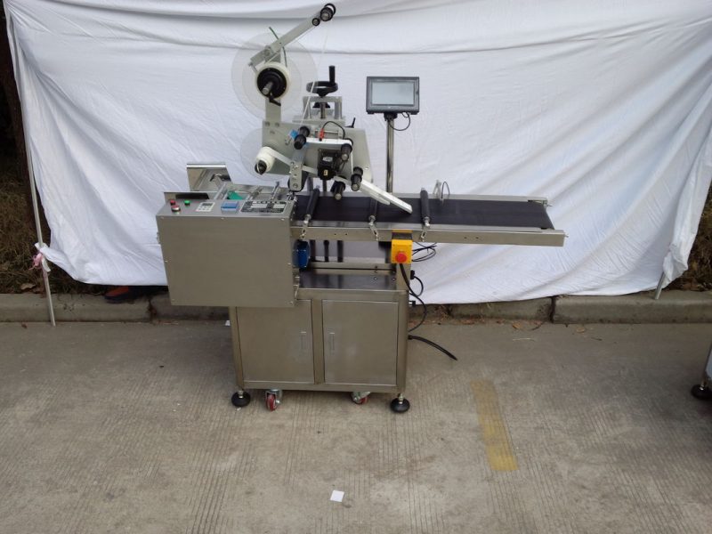 ටෙල්ටා සුප්‍රසිද්ධ වෙළඳනාම සැපයුම්කරු විසින් චයිනා හෑන්ඩ් බෑග් කඩදාසි පැතලි මතුපිට ලේබල් අයදුම්කරු සර්වෝ මෝටරය