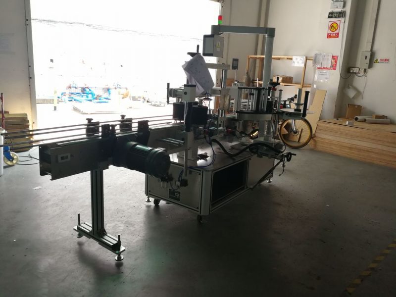 චයිනා පැතලි බෝතල් පීඩන සංවේදී ලේබල් යන්ත්රය එක් පැත්තක් හෝ පැති දෙකක් සැපයුම්කරු