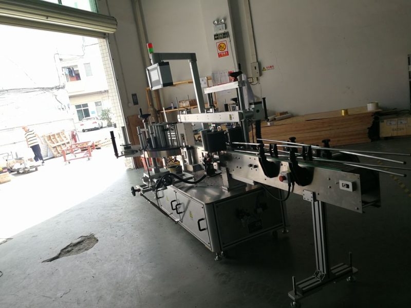 චීනයේ ද්විත්ව මුහුණත වටකුරු බෝතල් ස්ටිකර් ලේබල් කිරීමේ යන්ත්‍රය, ලේබල් පළල 190mm සැපයුම්කරු