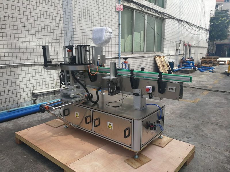 චයිනා ස්වයං මැලියම් ස්වයංක්‍රීය වටකුරු බෝතල් ස්ටිකර් ලේබල් කිරීමේ යන්ත්‍රය පීඑල්සී පාලන සැපයුම්කරු